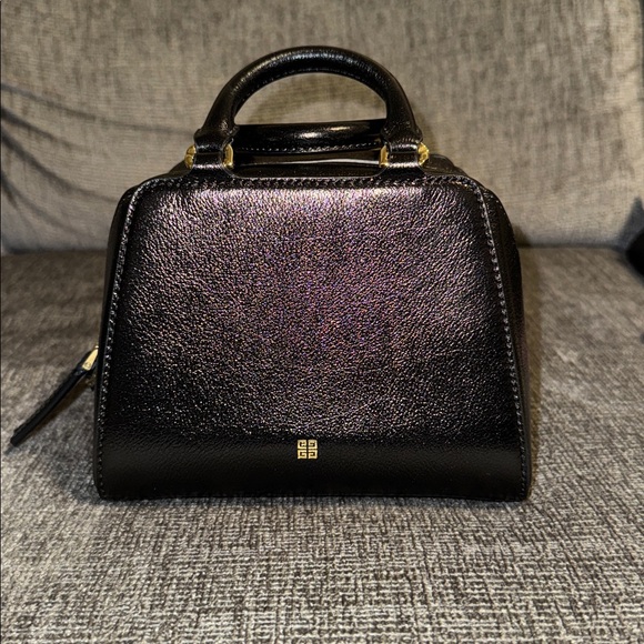 New Givenchy nano Antigona cube - Picture 5 of 8